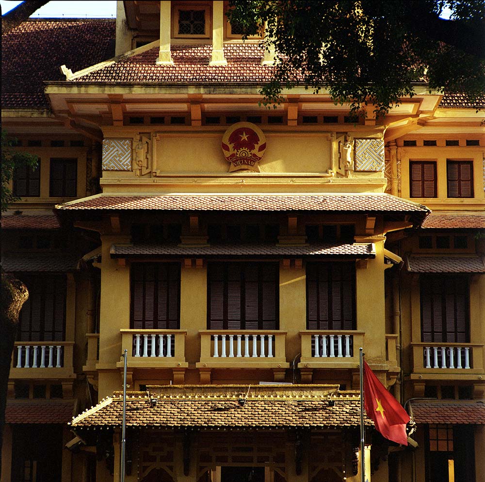 Unique-architecture-of-old-houses-in-Ba-Dinh-district