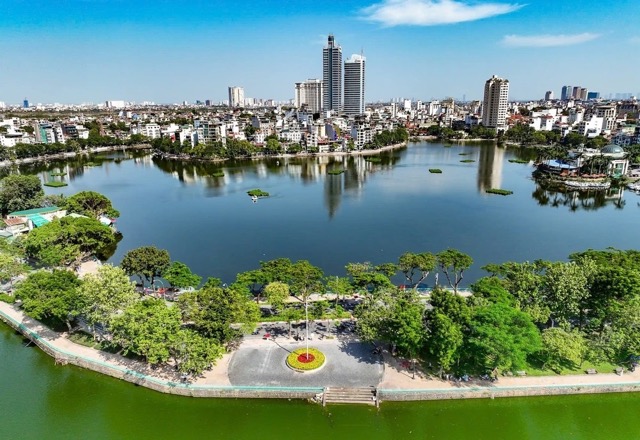 Apartment-for-rent-in-truc-bach-hanoi-2