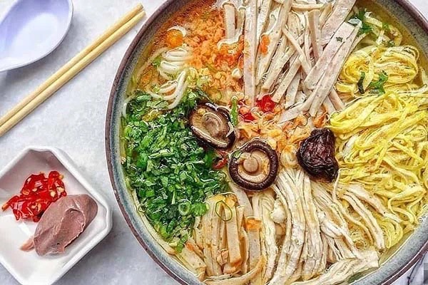 Bun-thang-hanoi-a-typical-dish-you-should-try