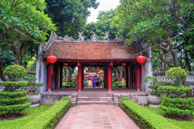 Đại-trung-gate-a-signature-architectural-feature-of-the-temple-of-literature