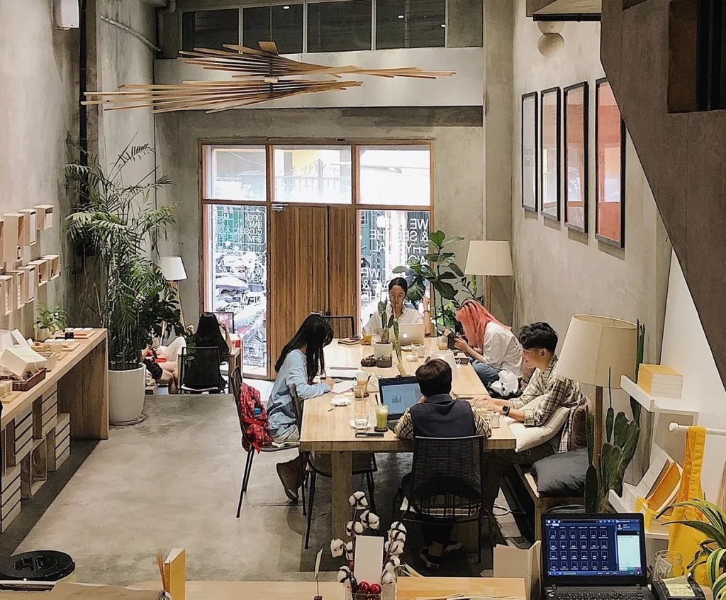 Hoan-kiem-district-offers-many-work-friendly-cafes