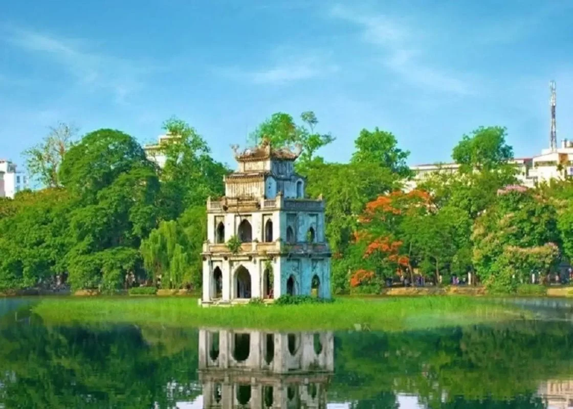 Hoan-kiem-lake-a-must-see-place-to-visit-in-hanoi-for-every-traveler