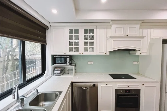 These-apartments-come-fully-furnished-providing-everything-tourists-need-during-their-stay-in-hanoi