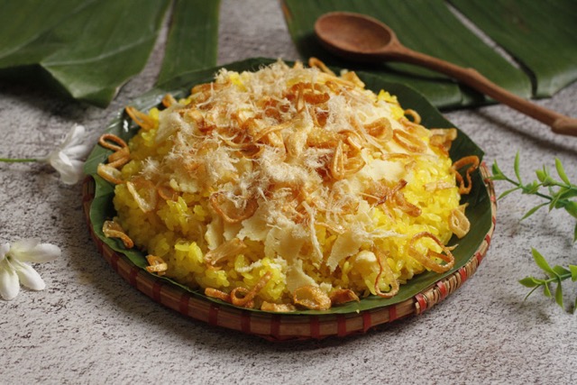 Xoi-xeo-a-popular-sticky-rice-breakfast