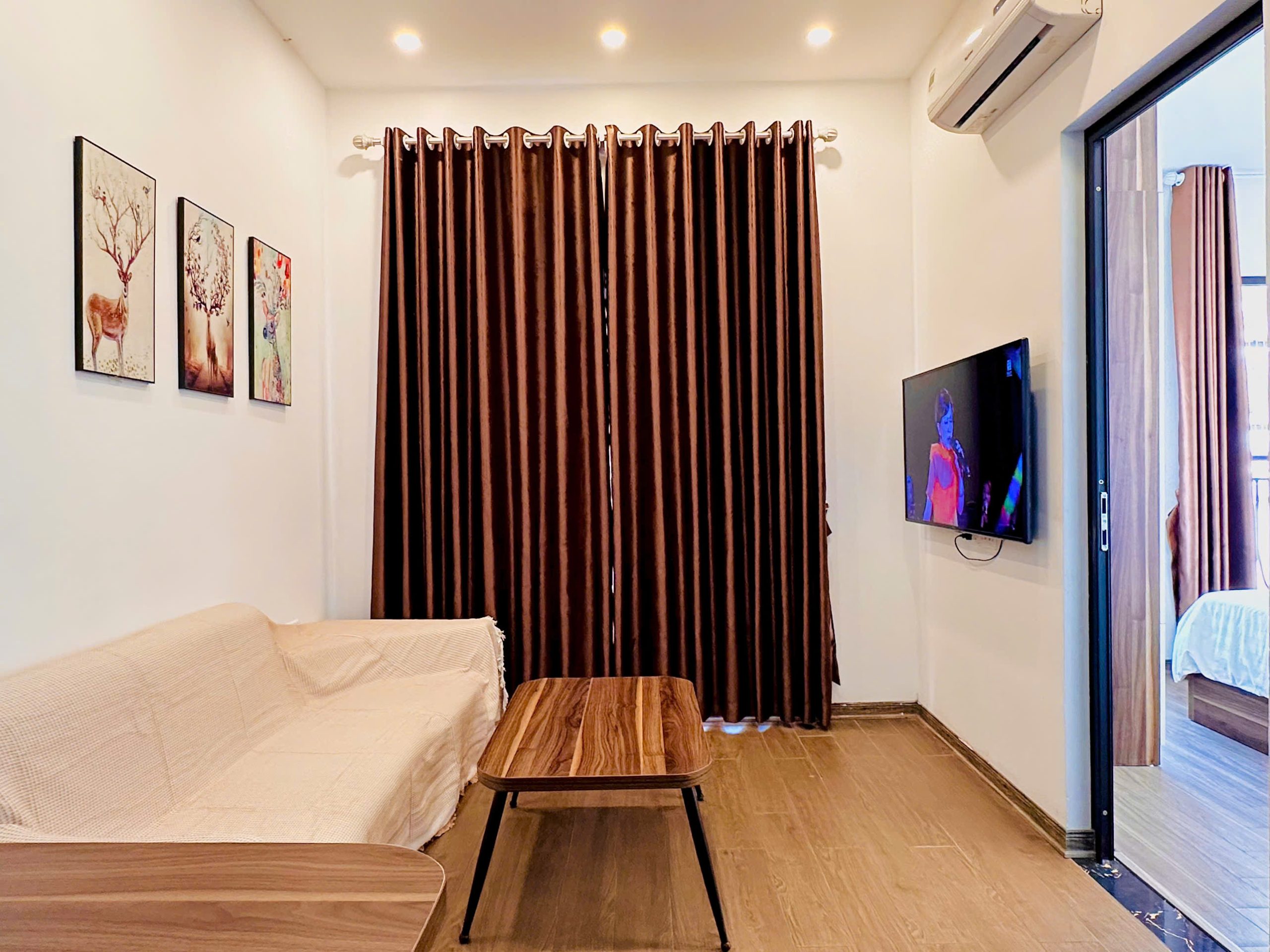 Z6726914265572_10cb6c007685c839409243f87dd0cfb2