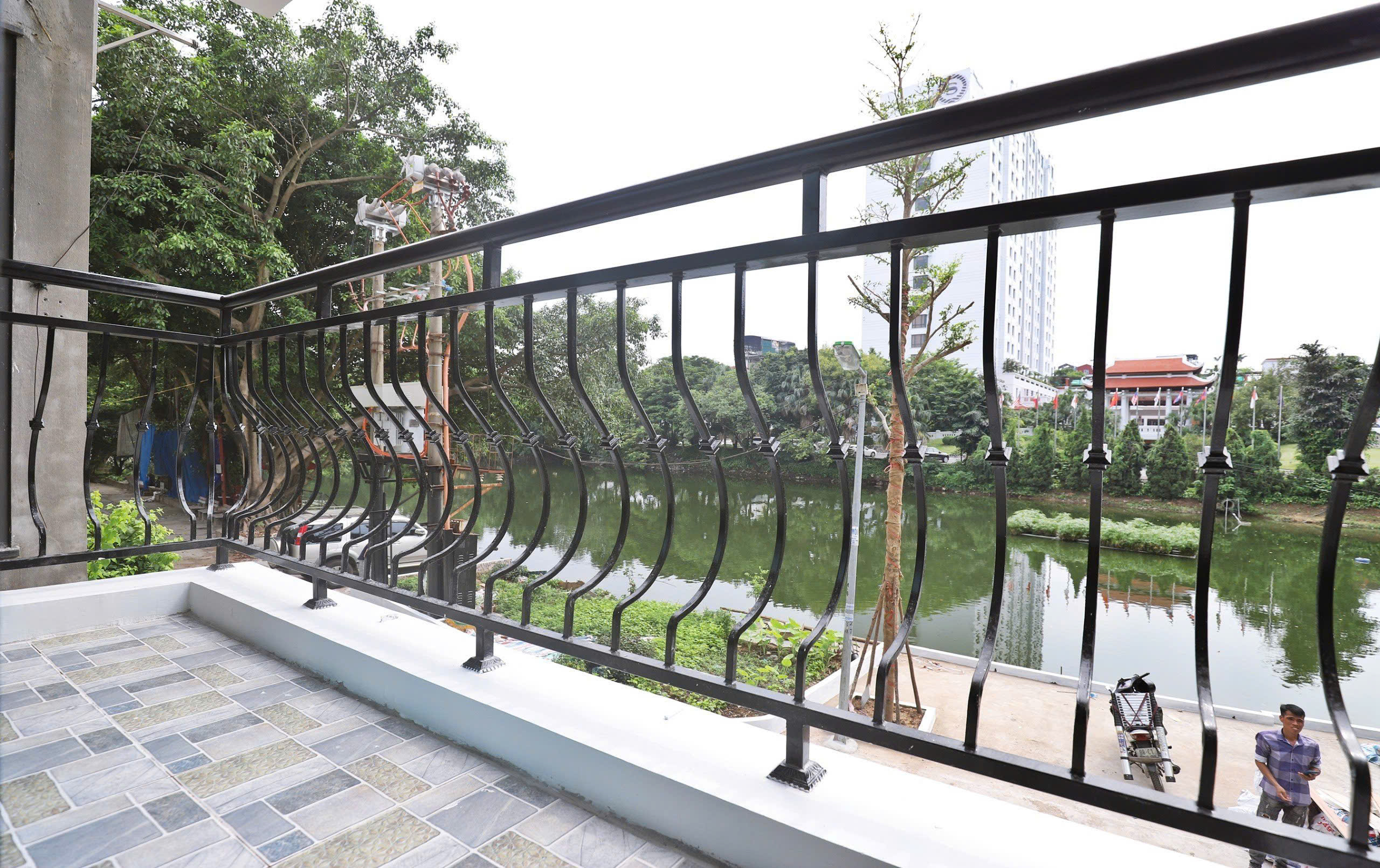 Z6726922859802_f69b8265359faf9fe320e8e2bc6f400a