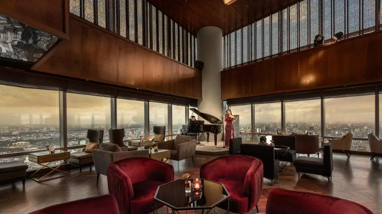 Inside-lotte-building-there-are-numerous-fine-dining-restaurants-ideal-for-relaxation