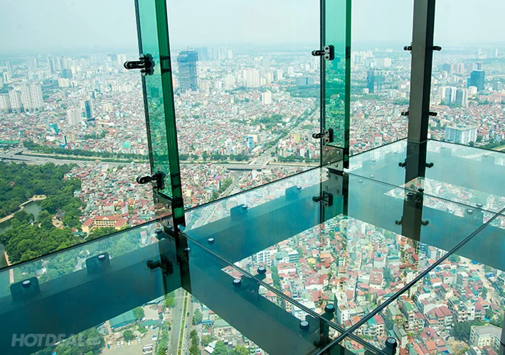 Observation-deck-at-lotte-tower-hanoi