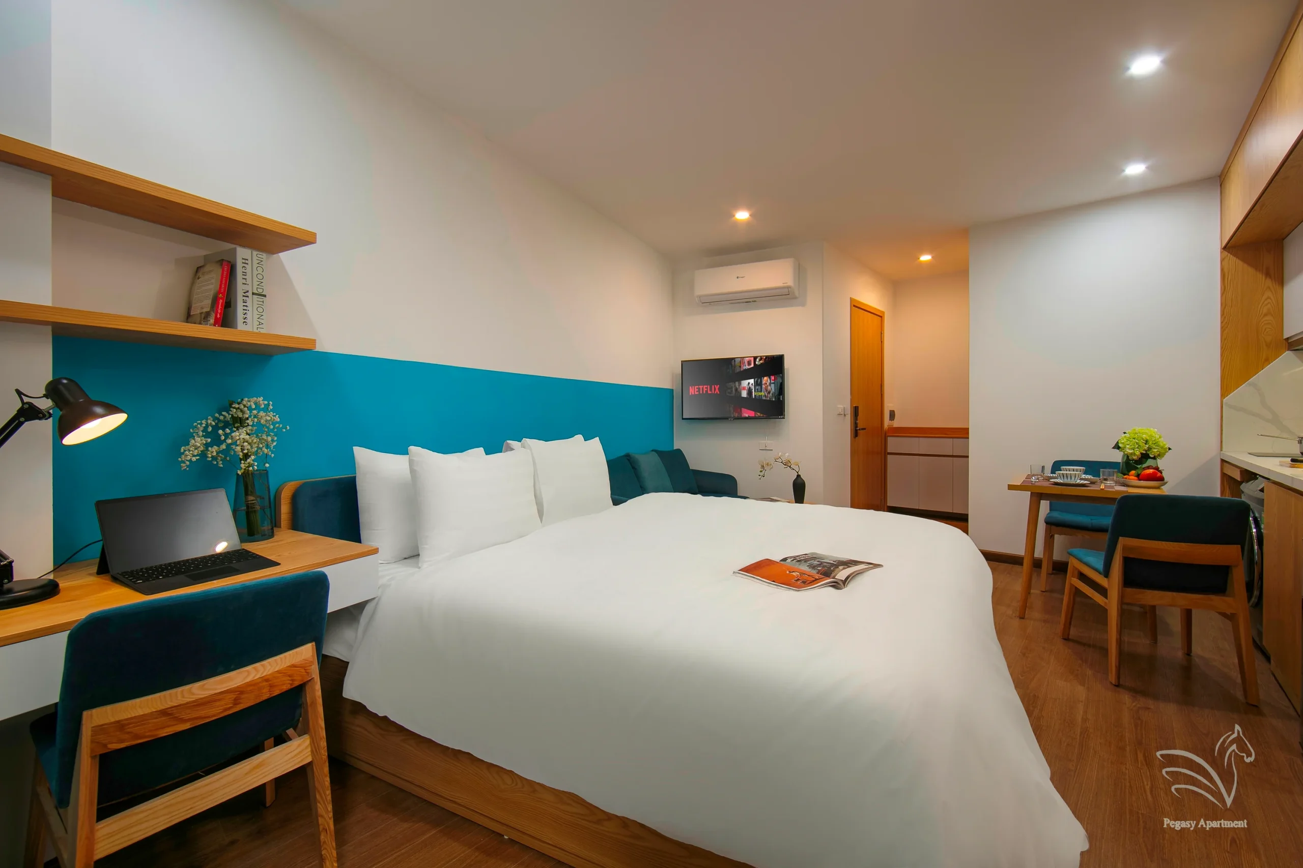 702 1bed Studio Balcony (2)