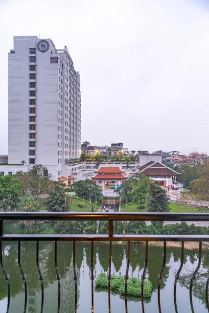 Location-and-surrounding-facilities-of-an-apartment-for-rent-in-hanoi